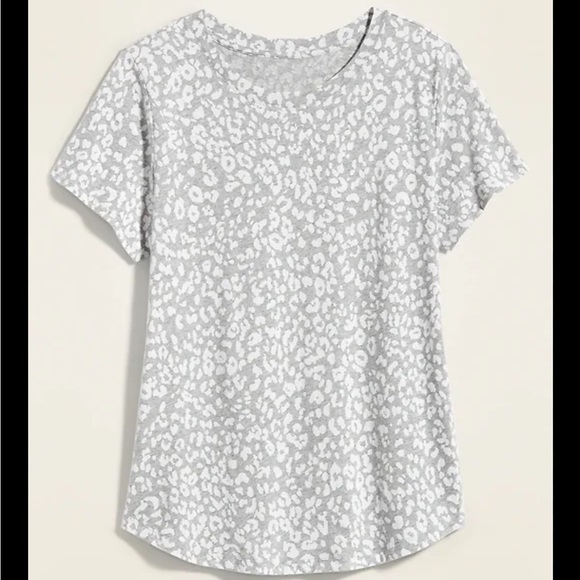 {Old Navy} EveryWear Patterned Short-Sleeve Tee in Grey Leopard - Picture 1 of 4